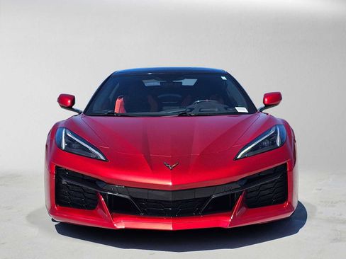 Used 2023 Chevrolet Corvette Z06 RWD image 8