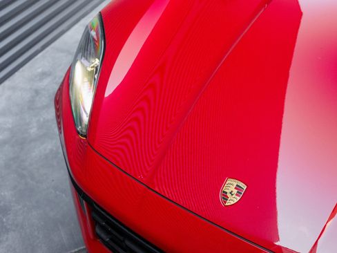 Certified 2024 Porsche Cayenne Coupe image 37