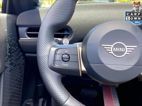 Used 2026 MINI Cooper S FWD image 18