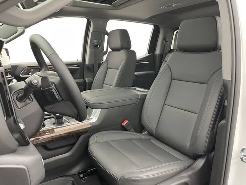 New 2026 GMC Sierra 1500 Elevation w/ Elevation Premium Package AWD/4WD image 17