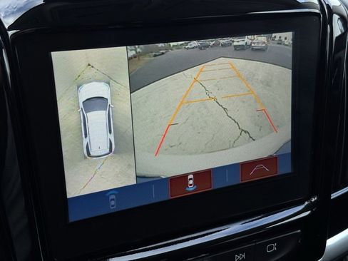 Used 2018 Chevrolet Traverse LT w/ LPO, Cargo Package image 5