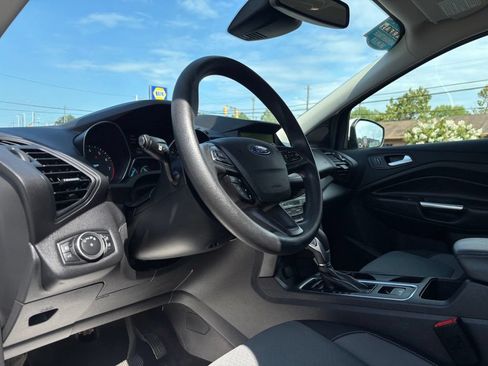 Used 2019 Ford Escape SE AWD/4WD image 17