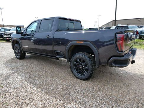 New 2026 GMC Sierra 2500 AT4 w/ AT4 Premium Plus Package AWD/4WD image 6