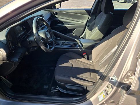 Used 2025 Hyundai Elantra Sport FWD image 20