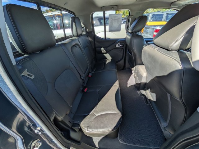 Used 2020 Nissan Frontier PRO-4X w/ Pro-4x Utility Package AWD/4WD image 19