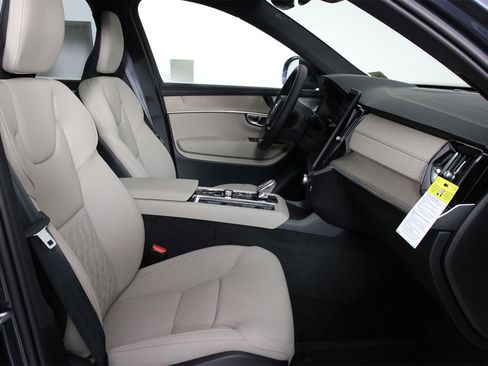 New 2026 Volvo XC90 B6 Plus w/ Protection Package Premier image 10