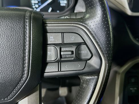 Used 2025 Toyota Tundra SR5 AWD/4WD image 17
