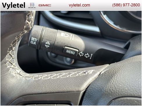 Certified 2022 Buick Encore Preferred w/ Safety Package image 24