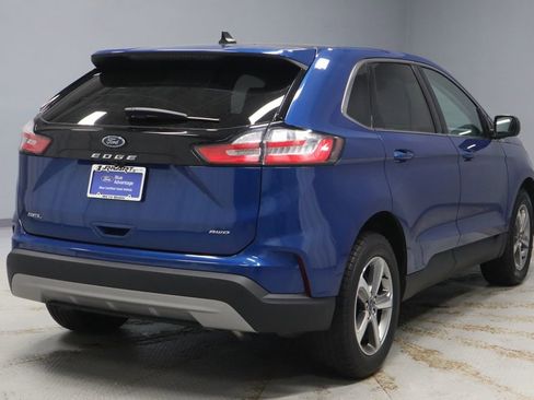 Certified 2022 Ford Edge SEL w/ Convenience Package AWD/4WD image 12