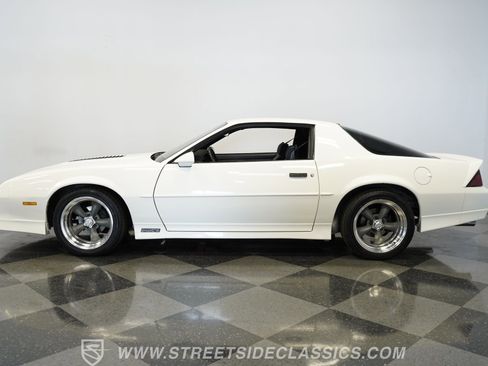 Used 1988 Chevrolet Camaro LT image 2