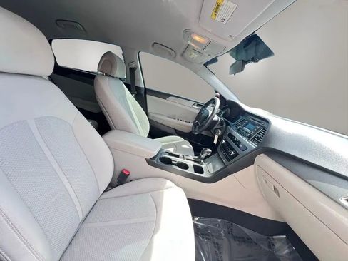 Used 2015 Hyundai Sonata SE FWD image 15