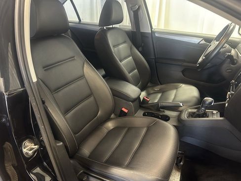 Used 2018 Volkswagen Jetta SE image 21