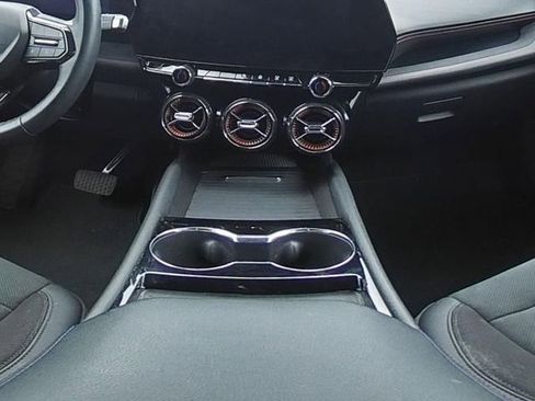 Used 2024 Chevrolet Blazer EV RS image 31