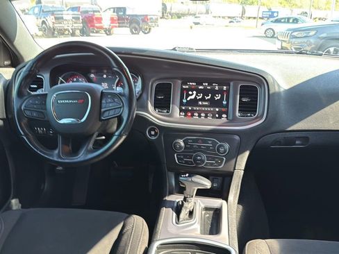 Used 2021 Dodge Charger SXT w/ Driver Convenience Group image 15