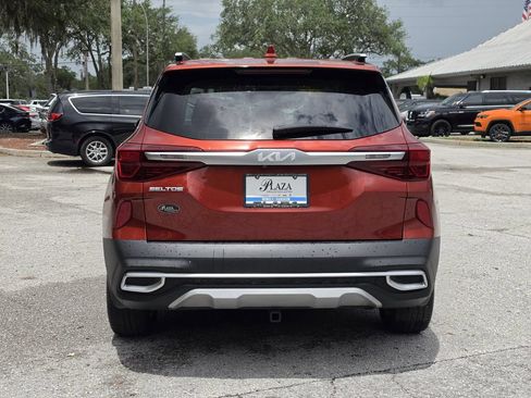 Used 2022 Kia Seltos S FWD image 5