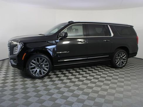New 2026 GMC Yukon XL Denali Ultimate image 2