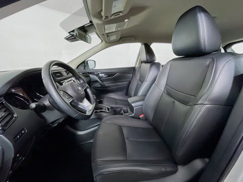 Used 2022 Nissan Rogue Sport SL image 13