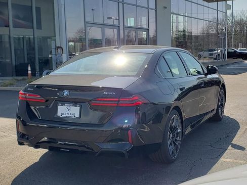 New 2026 BMW 530i xDrive w/ M Sport Package AWD/4WD image 4