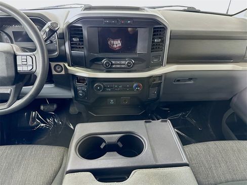 Used 2021 Ford F150 XLT image 17