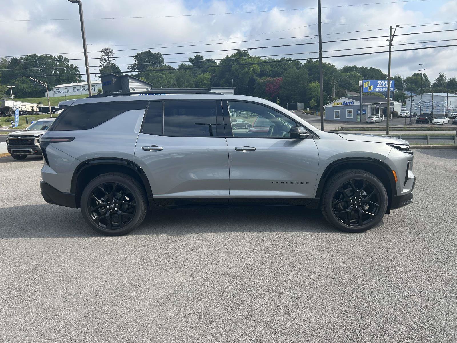 New 2026 Chevrolet Traverse RS FWD image 4