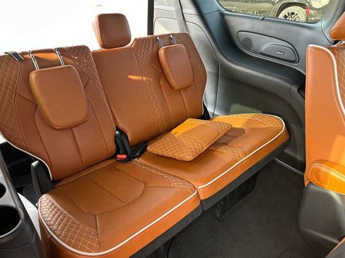 New 2026 Chrysler Pacifica Pinnacle image 30