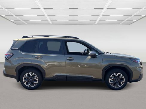 Certified 2026 Subaru Forester Premium AWD/4WD image 6