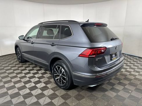Used 2021 Volkswagen Tiguan SE image 5
