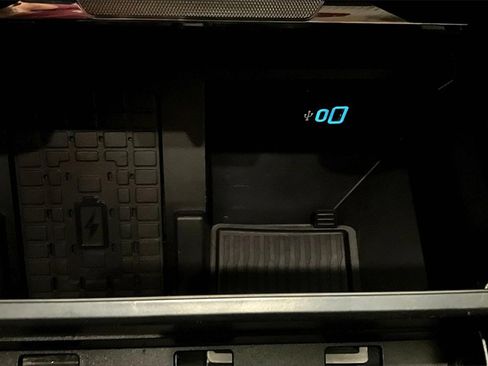 Used 2023 Ford F250 Lariat w/ Tow Technology Package image 33