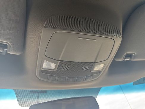 Used 2018 Ford F250 XLT AWD/4WD image 15