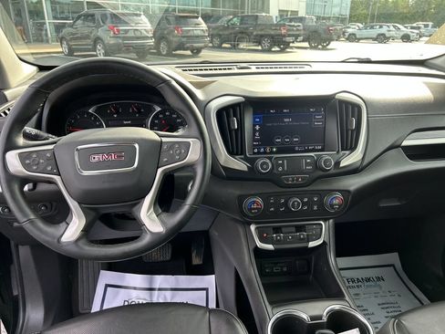 Used 2024 GMC Terrain SLT AWD/4WD image 15