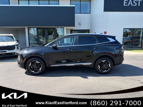 Certified 2026 Kia Sportage EX AWD/4WD image 2