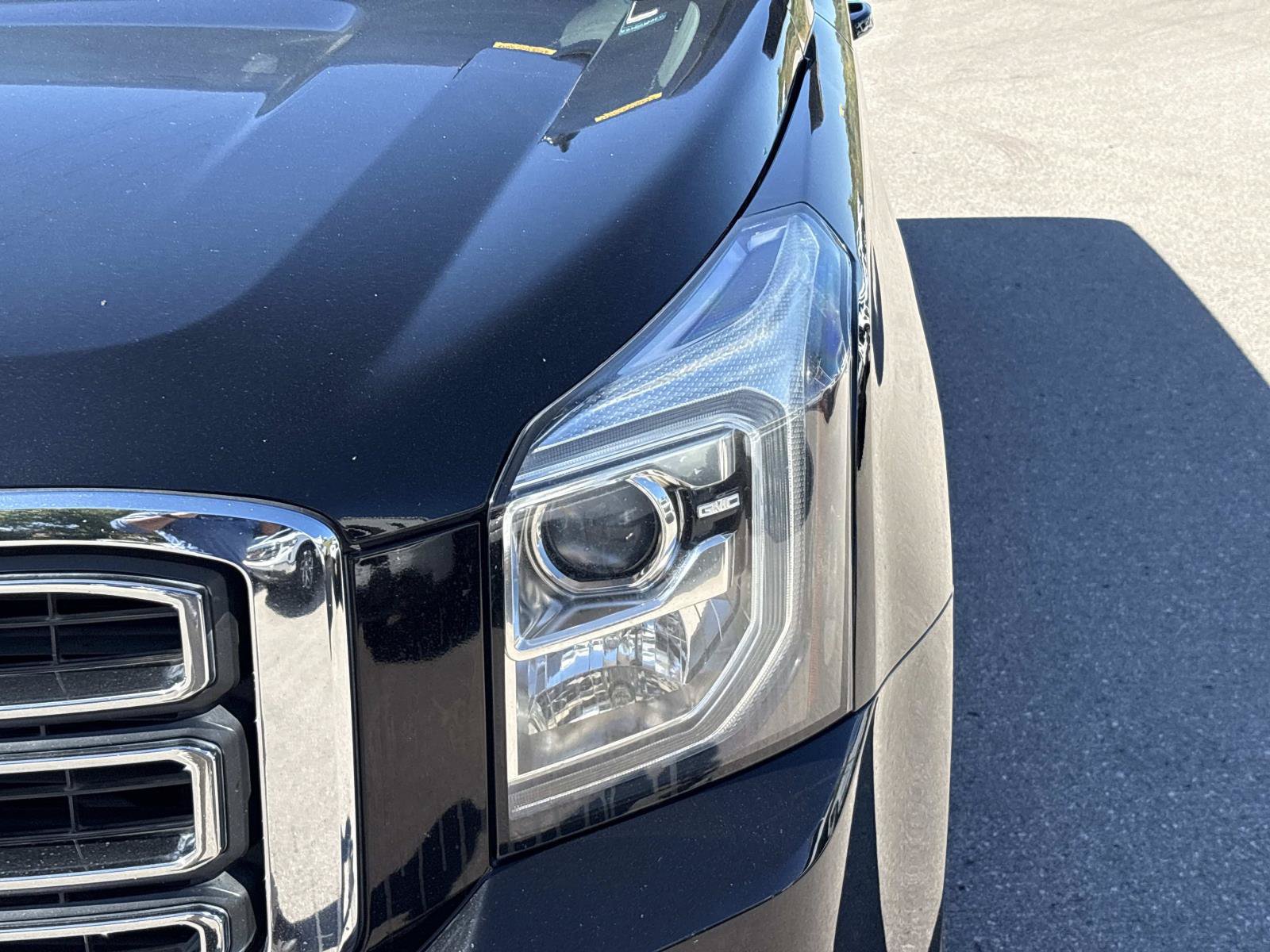 Used 2019 GMC Yukon XL SLT AWD/4WD image 11