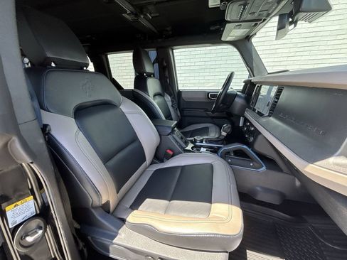 Used 2024 Ford Bronco Wildtrak AWD/4WD image 26