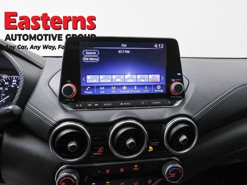 Used 2022 Nissan Sentra SV FWD image 12