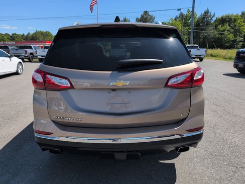 Used 2018 Chevrolet Equinox LT FWD image 6