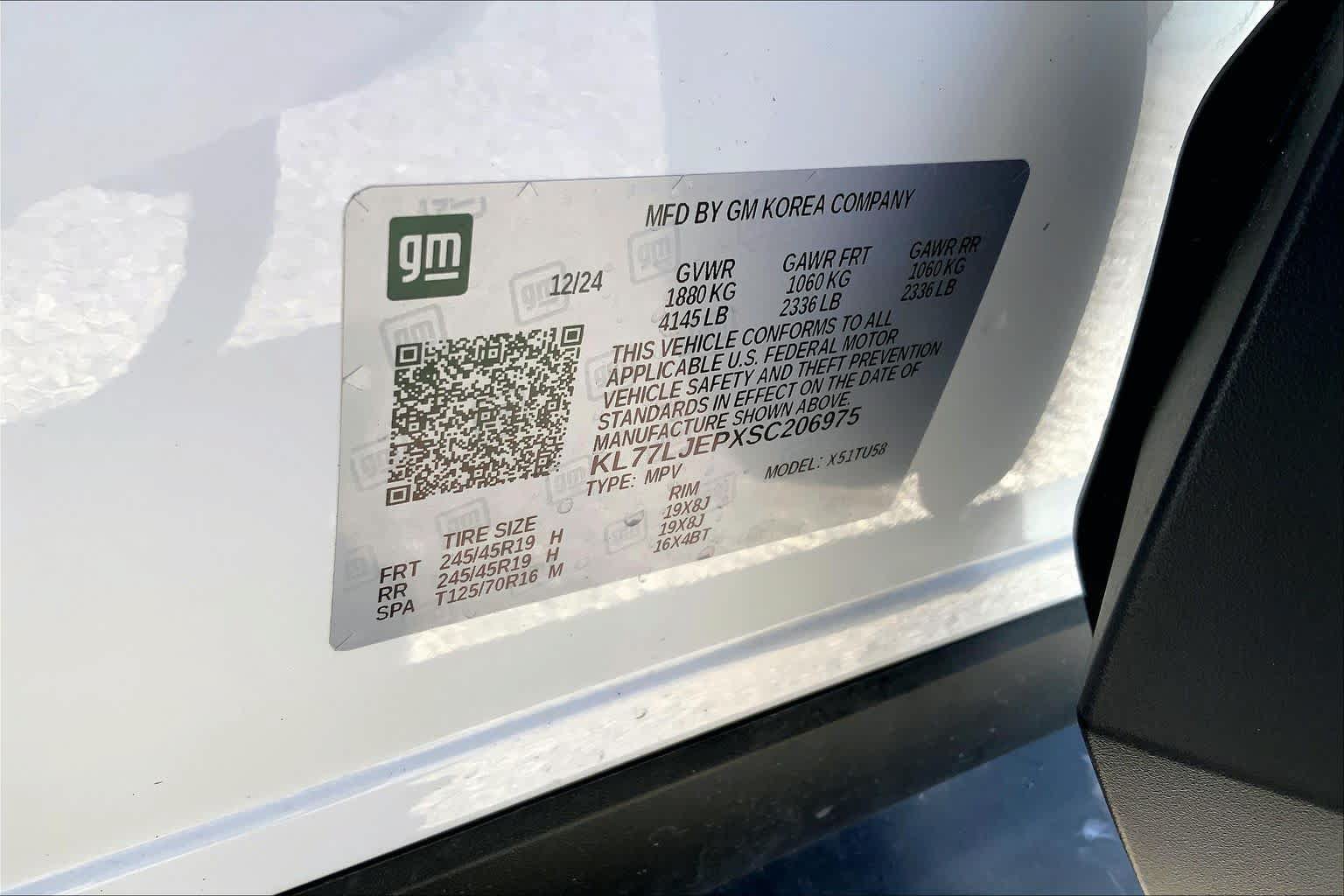 Used 2025 Chevrolet Trax RS w/ Sunroof Package FWD image 35