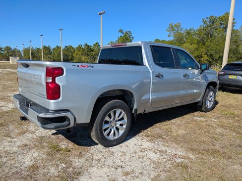 Used 2022 Chevrolet Silverado 1500 Custom image 4