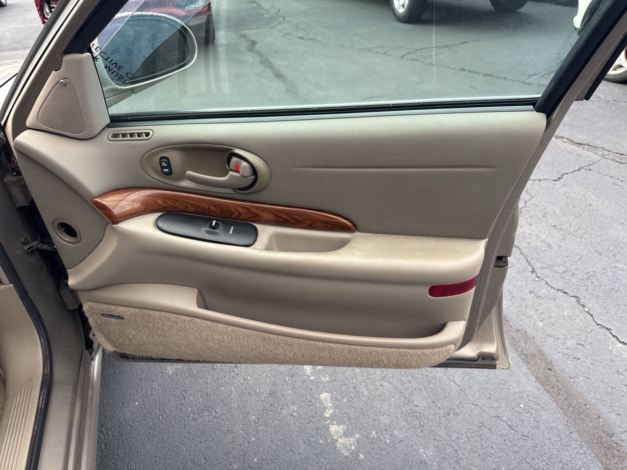 Used 2001 Buick Le Sabre Custom w/ Luxury Pkg FWD image 22