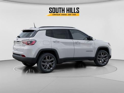 New 2026 Jeep Compass Latitude image 4