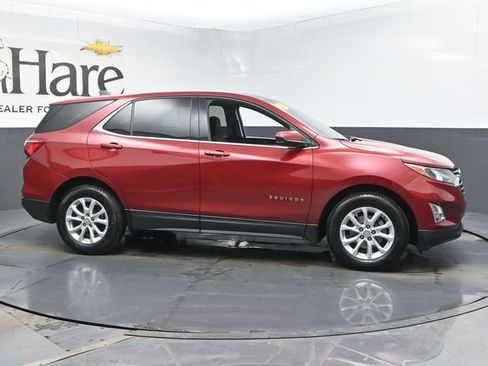 Used 2020 Chevrolet Equinox LT image 1