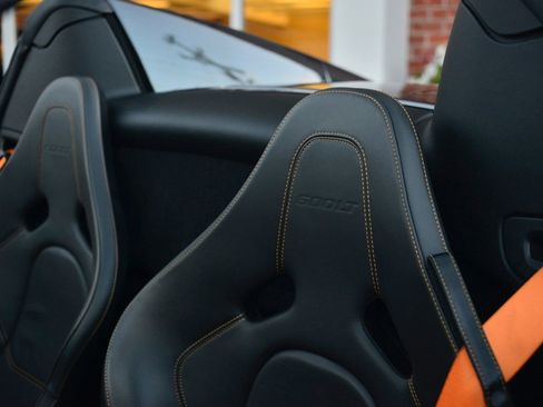 Used 2020 McLaren 600LT Spider RWD image 16