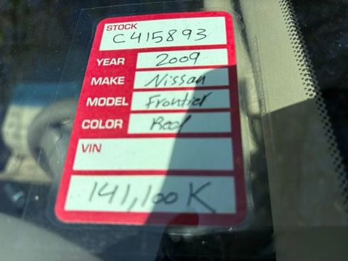 Used 2009 Nissan Frontier SE w/ SE Value Truck Pkg image 5