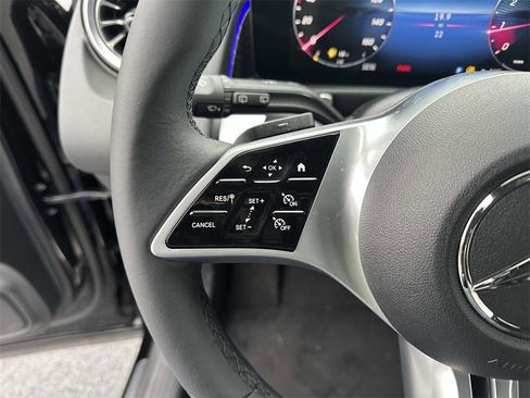 New 2025 Mercedes-Benz GLB 250 image 15