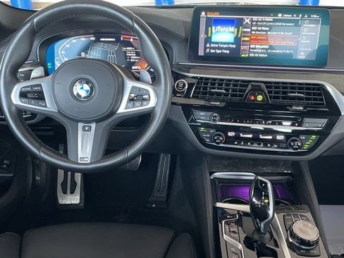 Used 2023 BMW M550i xDrive w/ Executive Package image 15
