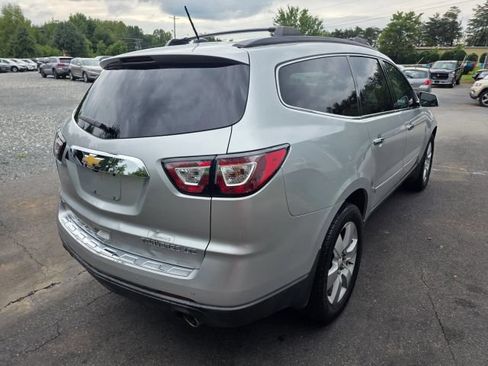 Used 2015 Chevrolet Traverse LTZ AWD/4WD image 5