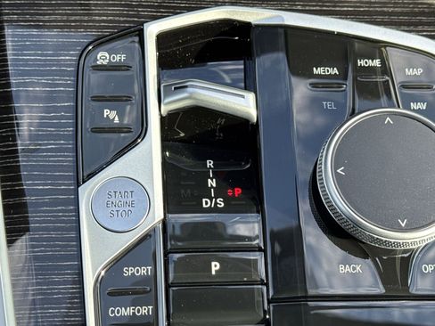 New 2026 BMW X5 xDrive40i w/ M Sport Package image 23