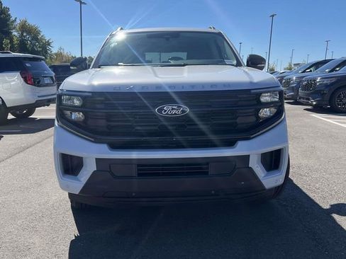 New 2025 Ford Expedition Max Active image 8