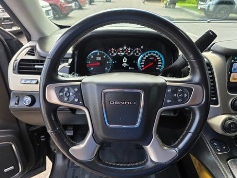 Used 2017 GMC Yukon Denali w/ Open Road Package AWD/4WD image 32