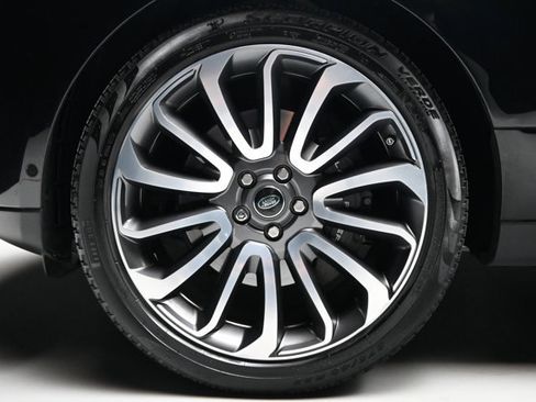 Used 2019 Land Rover Range Rover Supercharged AWD/4WD image 5