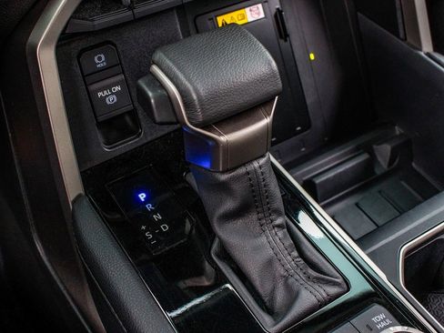 Used 2024 Toyota Tundra Limited image 22